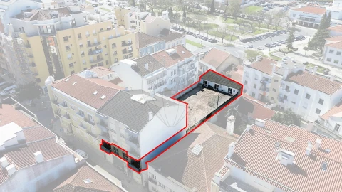Apartamento T4 para Venda em Santa Maria, São Pedro e Matacães