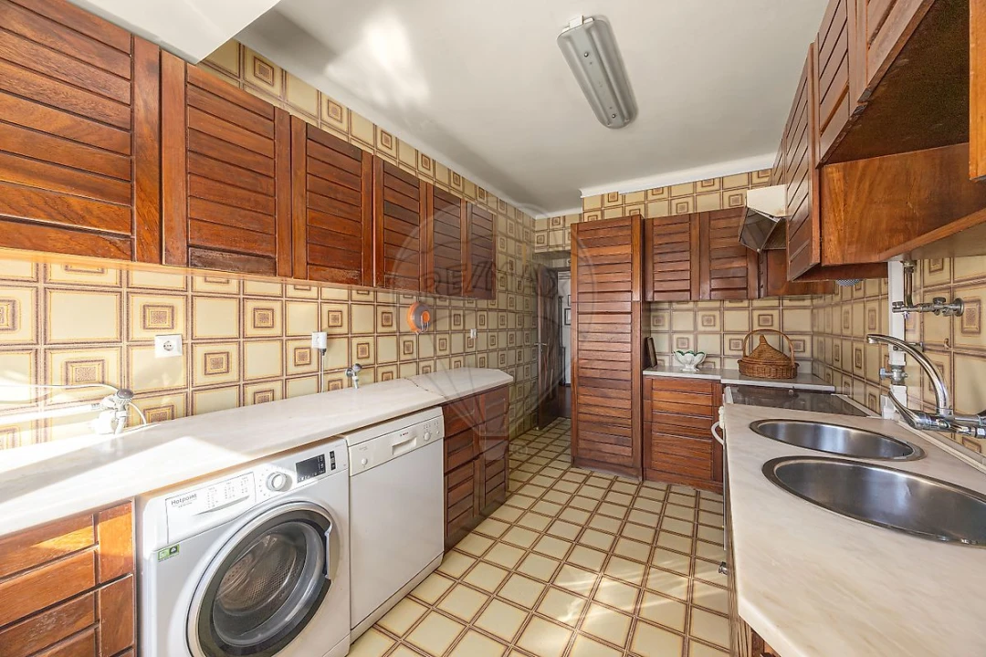 Apartamento T4 para Venda em Santa Maria, São Pedro e Matacães Foto 16