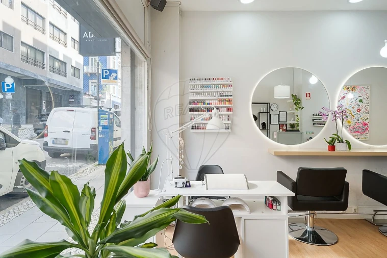 Negócio para Venda em Arroios Foto 2