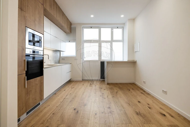 Apartamento T1 para Venda em São Vicente Foto 10