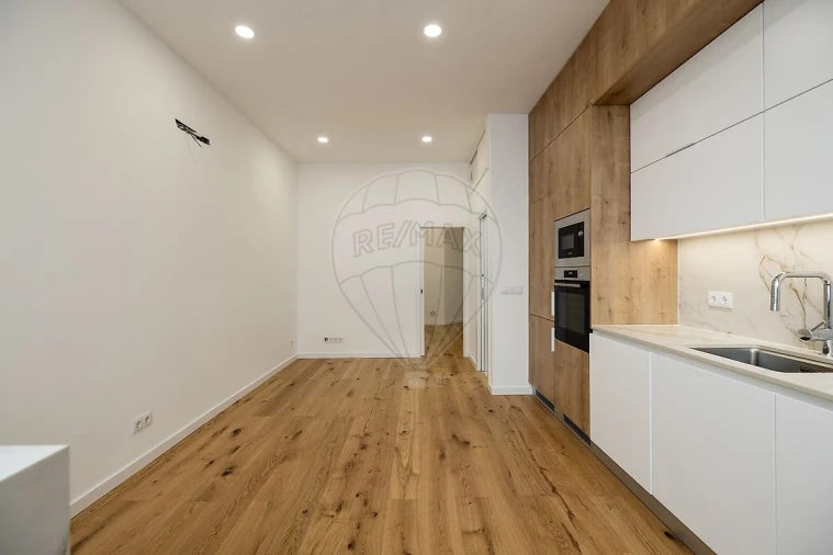 Apartamento T1 para Venda em São Vicente Foto 3