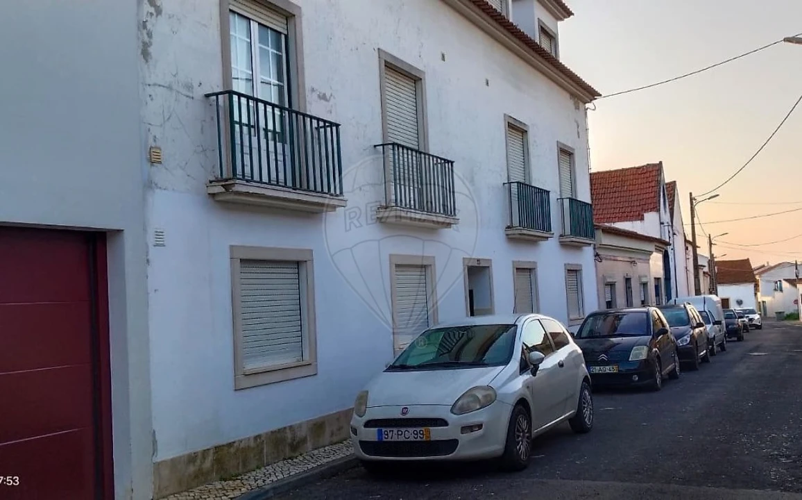 Apartamento T1 para Venda em Almeirim Foto 9