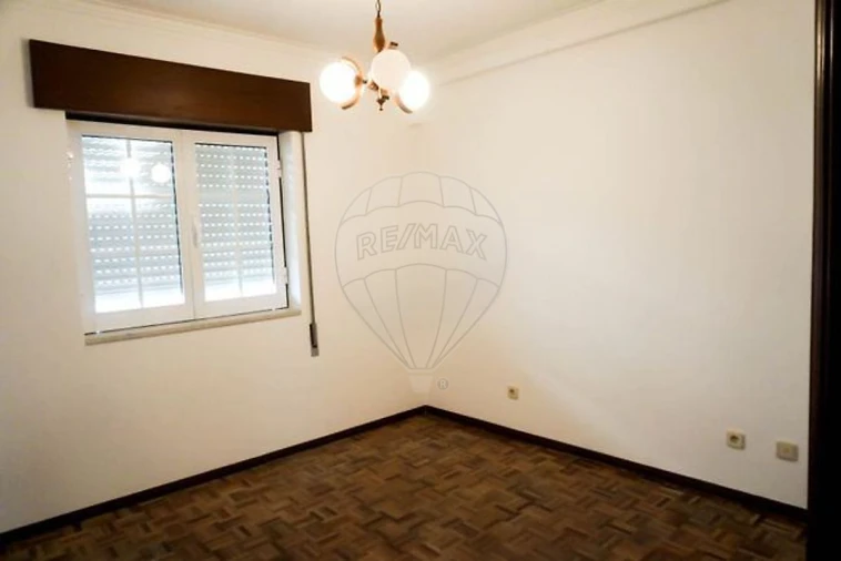 Apartamento T1 para Venda em Almeirim Foto 4