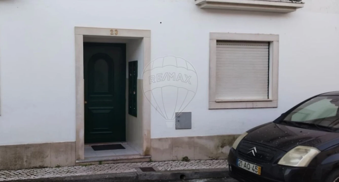 Apartamento T1 para Venda em Almeirim Foto 10