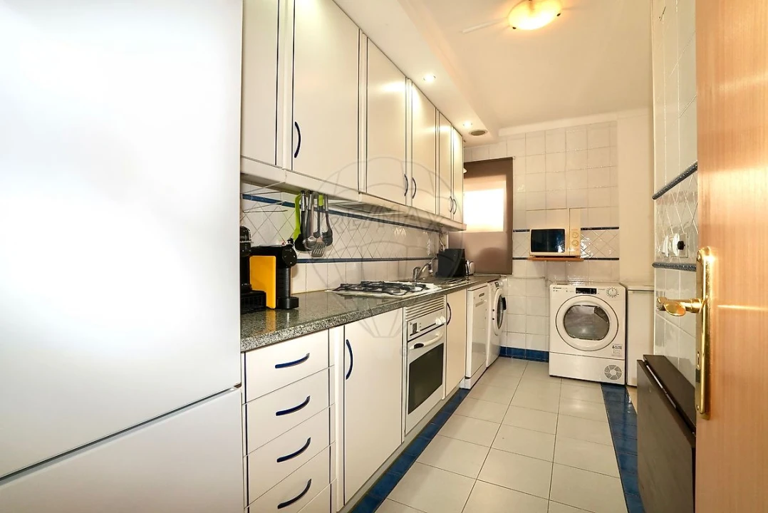 Apartamento T2 para Venda em Laranjeiro e Feijó Foto 8