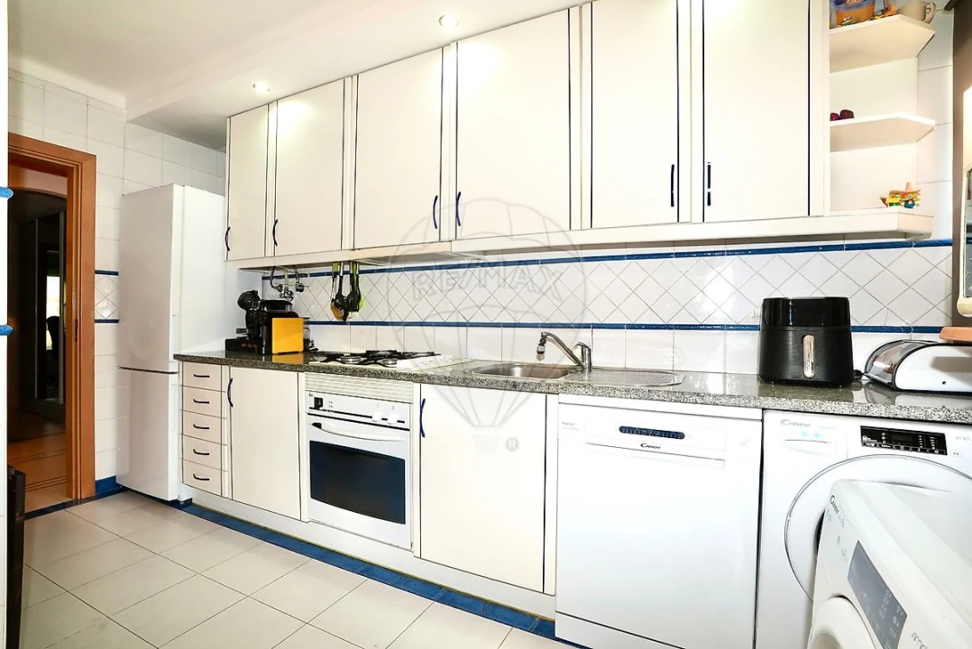 Apartamento T2 para Venda em Laranjeiro e Feijó Foto 7