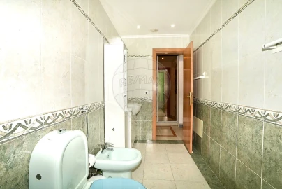 Apartamento T2 para Venda em Laranjeiro e Feijó