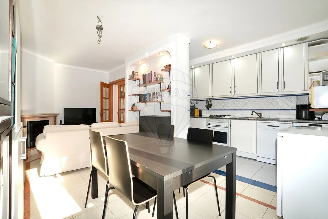 Apartamento T2 para Venda em Laranjeiro e Feijó Foto 6