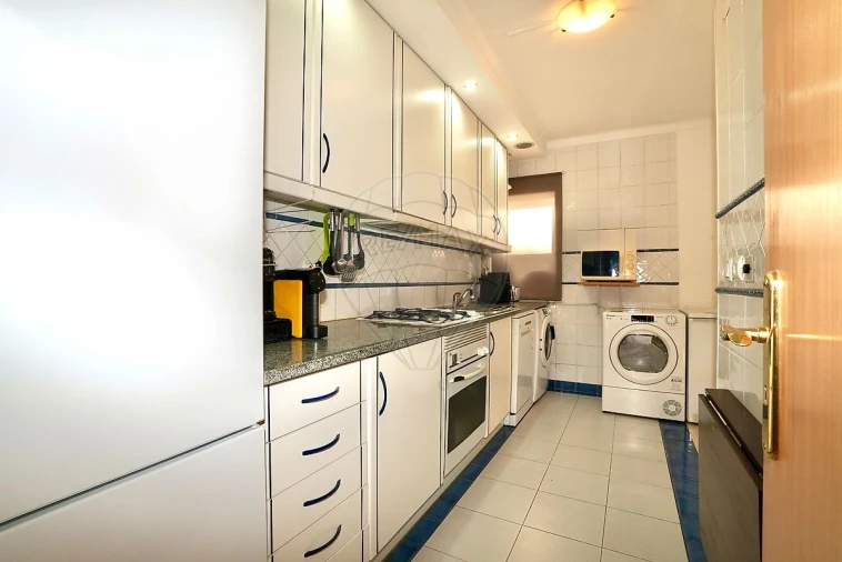 Apartamento T2 para Venda em Laranjeiro e Feijó Foto 8
