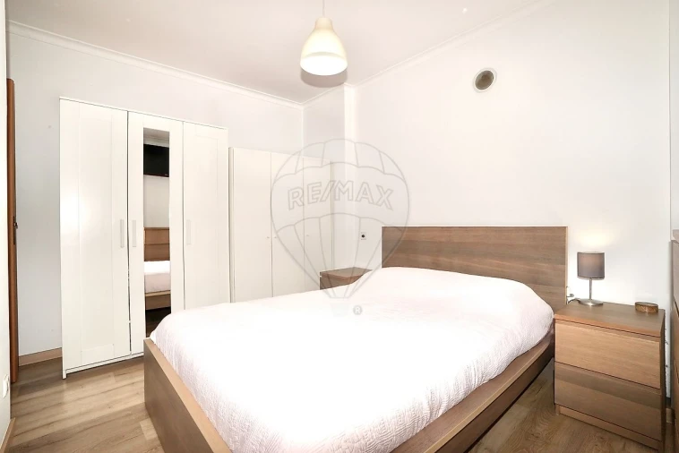 Apartamento T2 para Venda em Laranjeiro e Feijó Foto 11