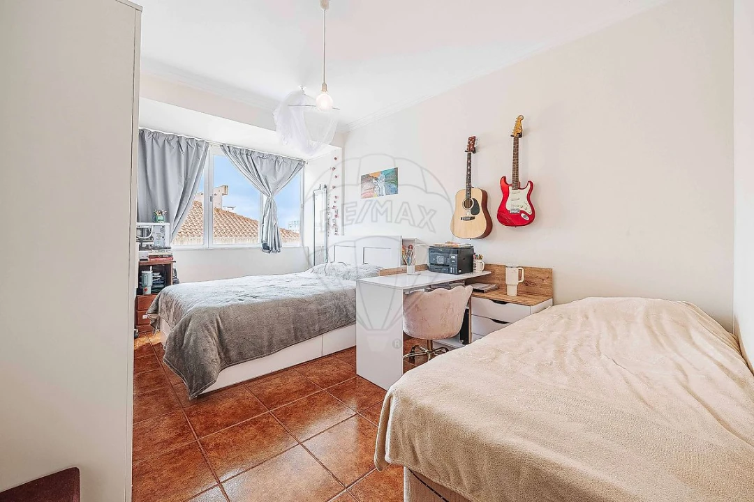 Apartamento T2 para Venda em Cacém e São Marcos Foto 4