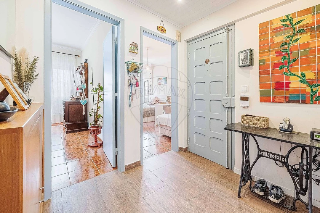 Apartamento T2 para Venda em Cacém e São Marcos Foto 8