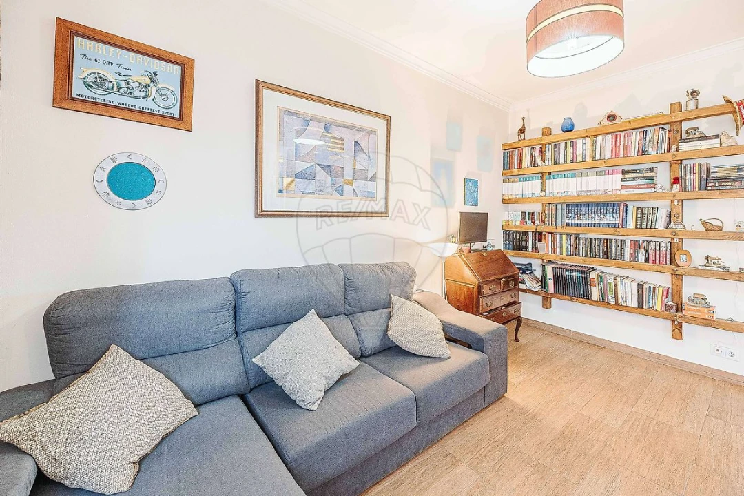 Apartamento T2 para Venda em Cacém e São Marcos Foto 16