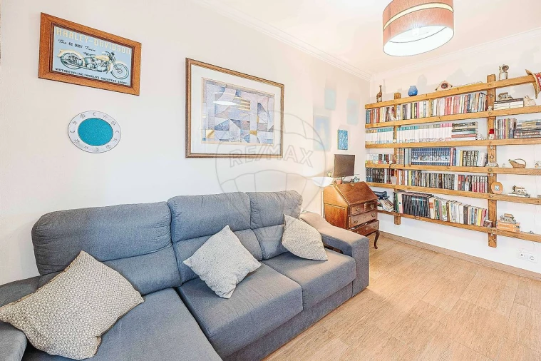 Apartamento T2 para Venda em Cacém e São Marcos Foto 16