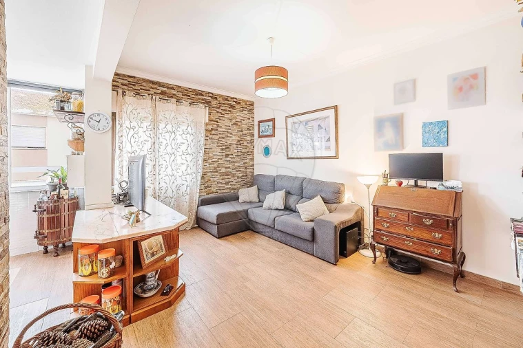 Apartamento T2 para Venda em Cacém e São Marcos Foto 17