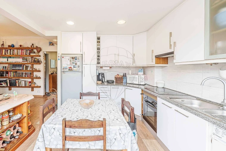 Apartamento T2 para Venda em Cacém e São Marcos Foto 27