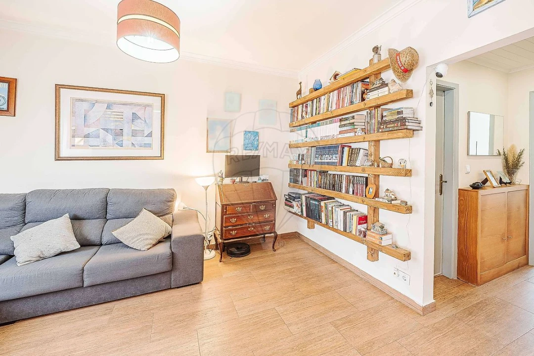 Apartamento T2 para Venda em Cacém e São Marcos Foto 18