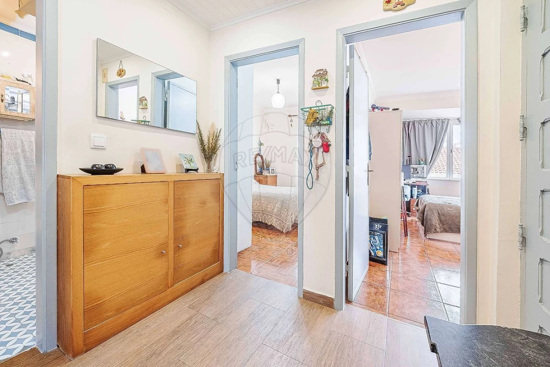 Apartamento T2 para Venda em Cacém e São Marcos Foto 9