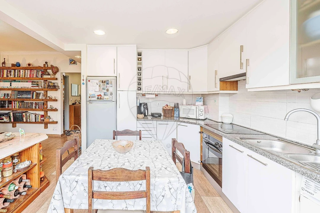 Apartamento T2 para Venda em Cacém e São Marcos Foto 27