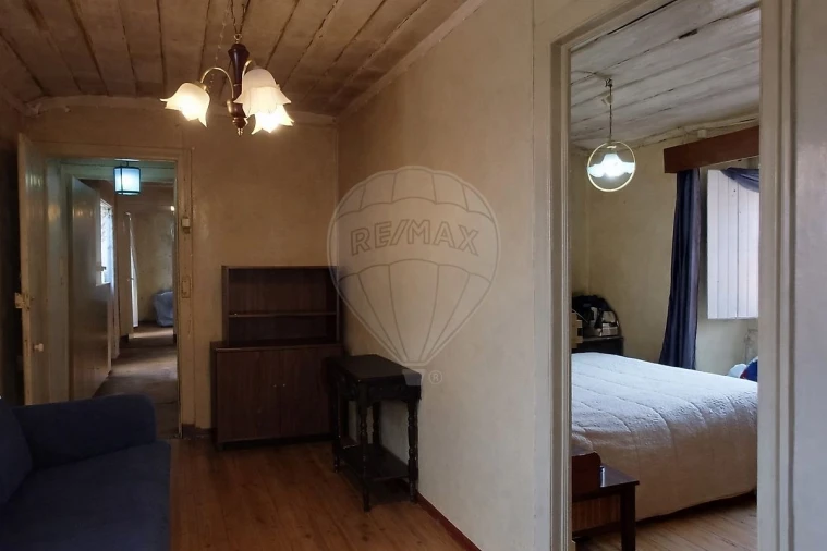 Moradia T6 para Venda em Barcarena Foto 1