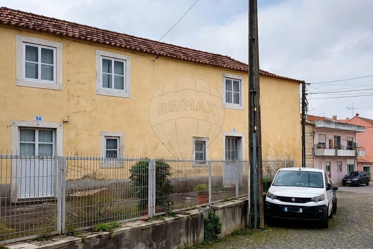 Moradia T6 para Venda em Barcarena Foto 11