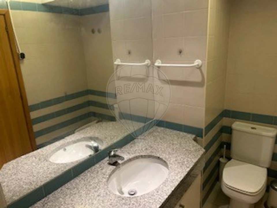 Apartamento T1 para Arrendamento em Lumiar Foto 16