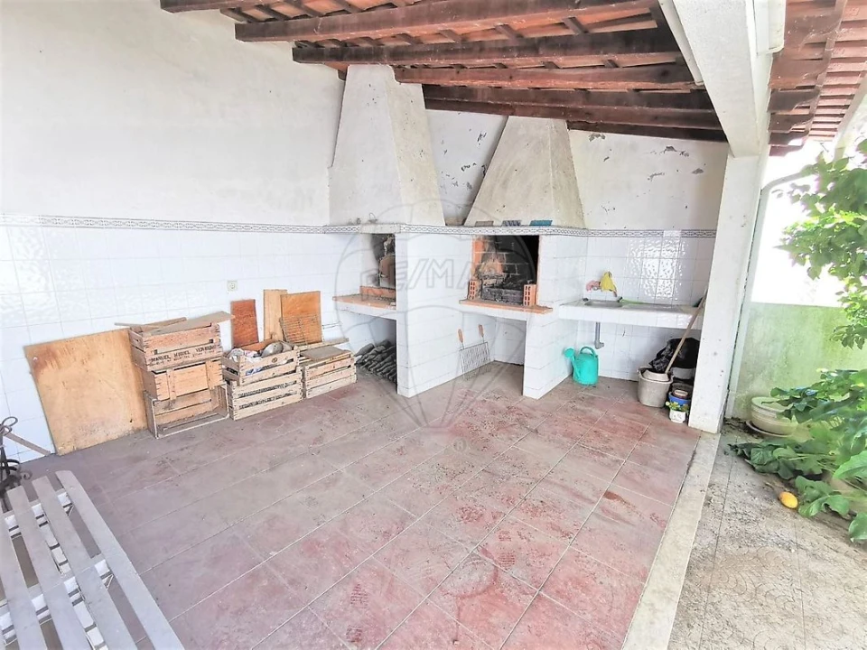 Moradia T3 para Venda em Carregado e Cadafais Foto 15