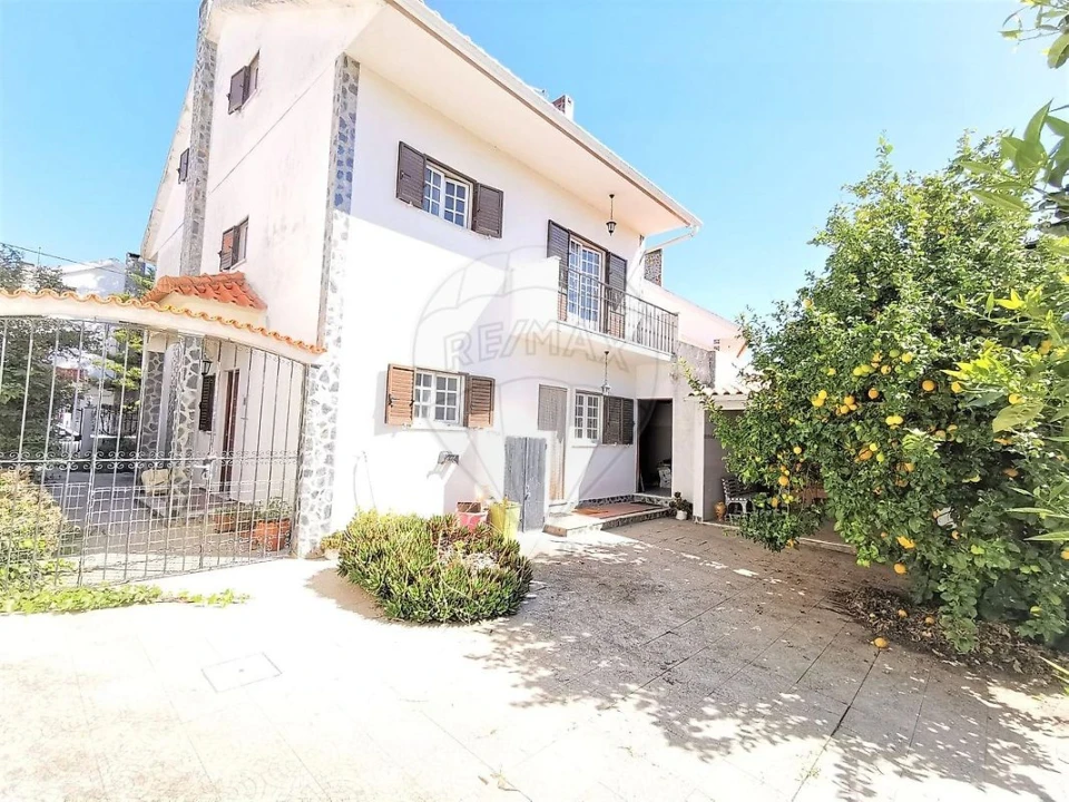 Moradia T3 para Venda em Carregado e Cadafais Foto 12