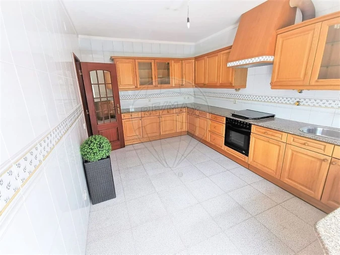 Moradia T3 para Venda em Carregado e Cadafais Foto 8