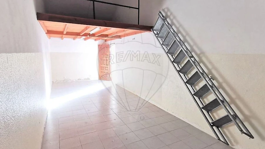 Moradia T3 para Venda em Carregado e Cadafais