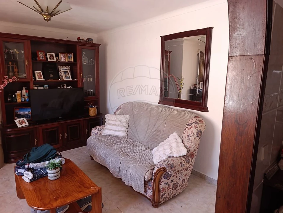 Moradia T2 para Venda em Arruda dos Vinhos Foto 11