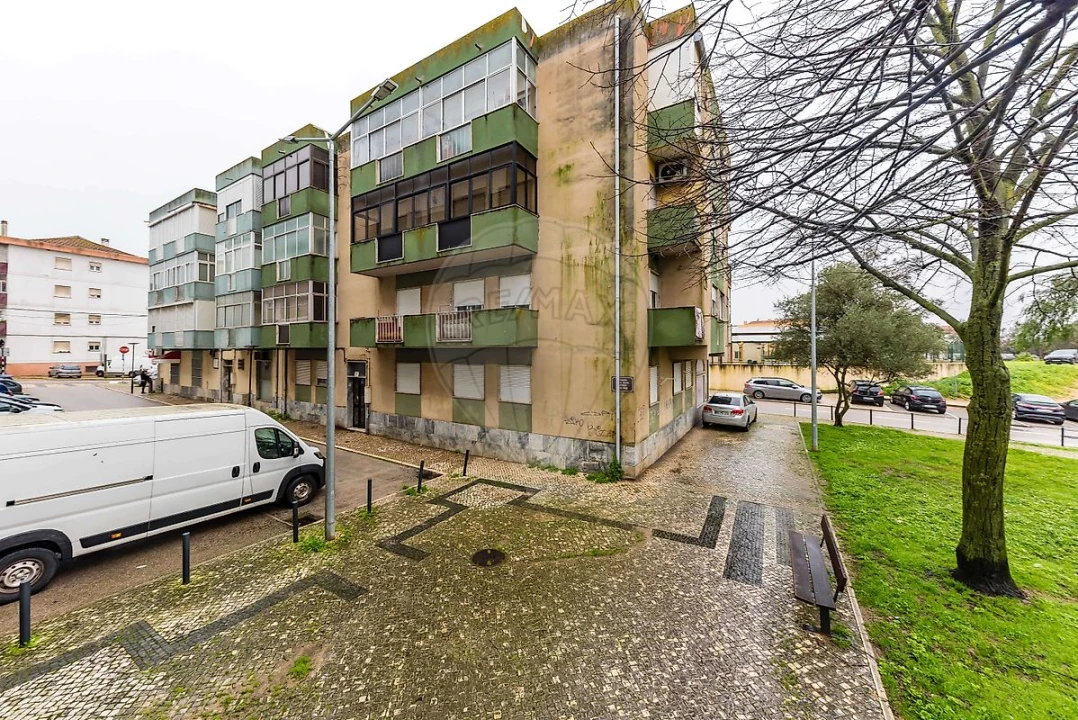 Apartamento T2 para Venda em Seixal, Arrentela e Aldeia de Paio Pires Foto 25