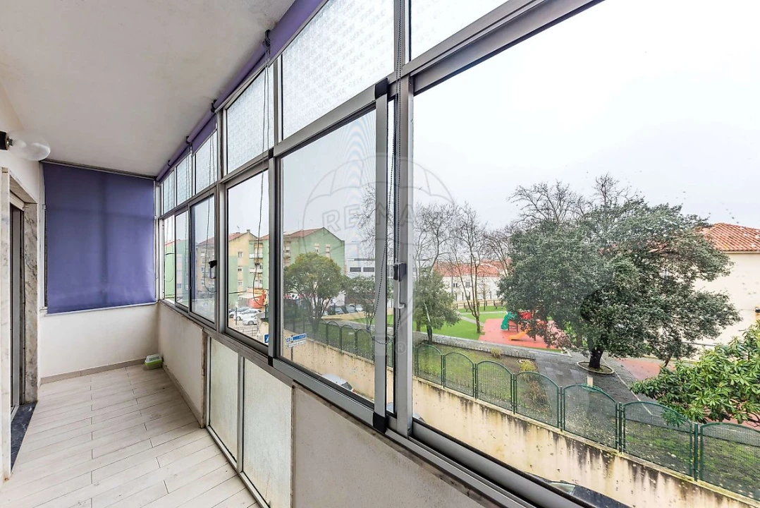 Apartamento T2 para Venda em Seixal, Arrentela e Aldeia de Paio Pires Foto 10