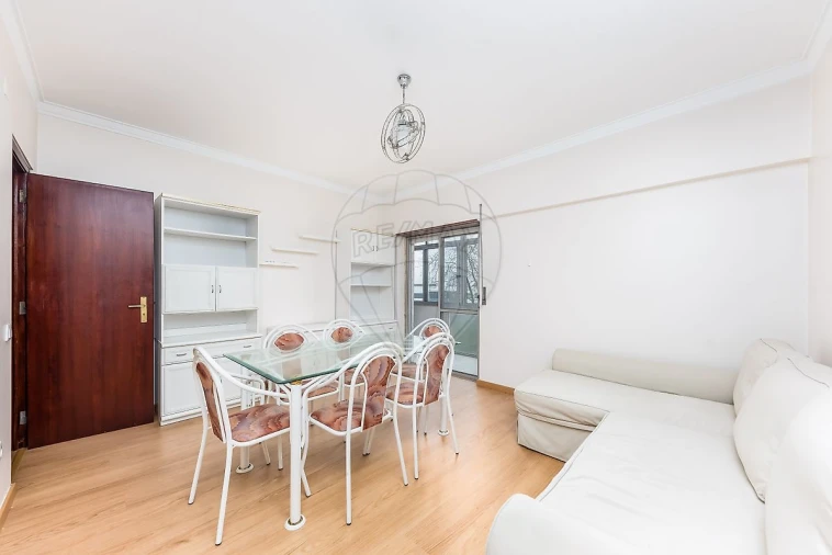Apartamento T2 para Venda em Seixal, Arrentela e Aldeia de Paio Pires Foto 7