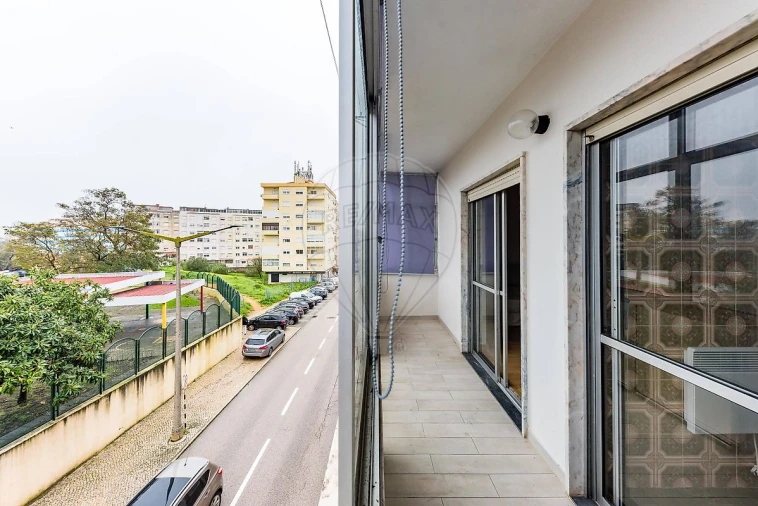 Apartamento T2 para Venda em Seixal, Arrentela e Aldeia de Paio Pires Foto 11