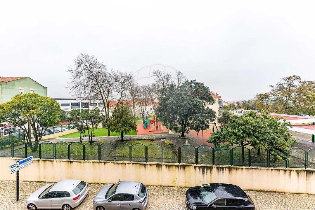 Apartamento T2 para Venda em Seixal, Arrentela e Aldeia de Paio Pires Foto 24