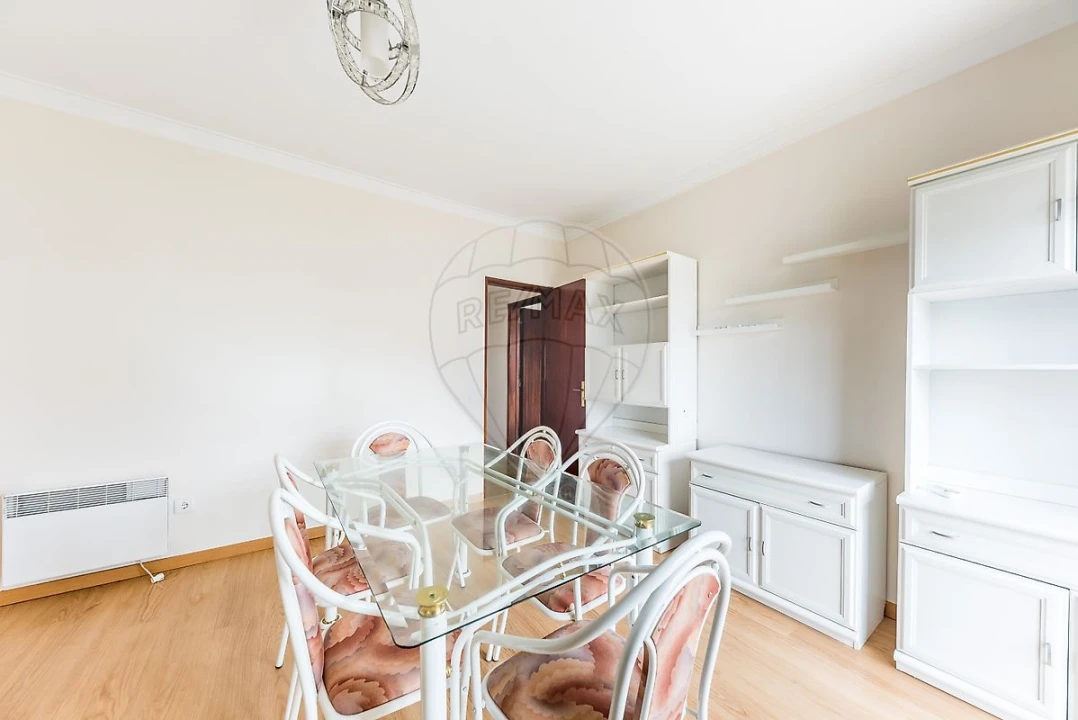Apartamento T2 para Venda em Seixal, Arrentela e Aldeia de Paio Pires Foto 6
