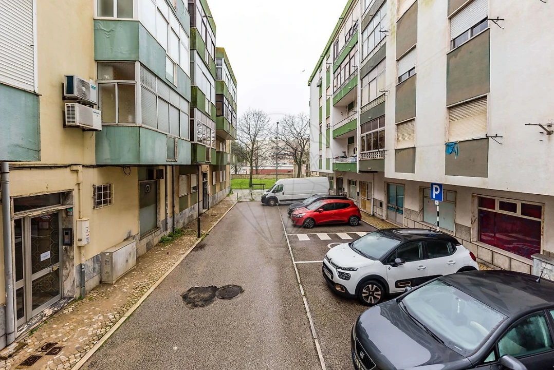 Apartamento T2 para Venda em Seixal, Arrentela e Aldeia de Paio Pires Foto 31