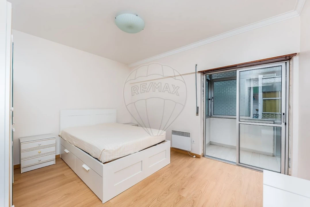 Apartamento T2 para Venda em Seixal, Arrentela e Aldeia de Paio Pires Foto 18