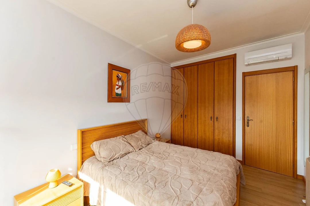 Apartamento T2 para Venda em Grijó e Sermonde Foto 2