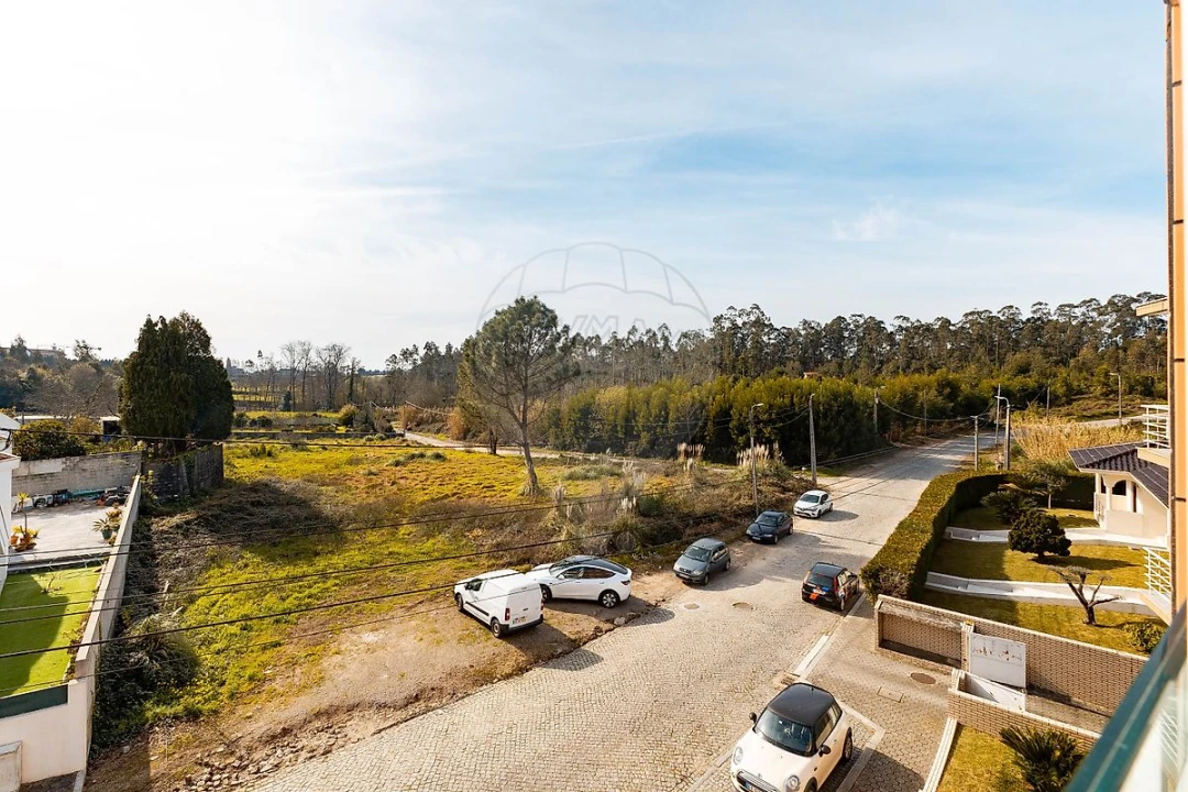 Apartamento T2 para Venda em Grijó e Sermonde Foto 5
