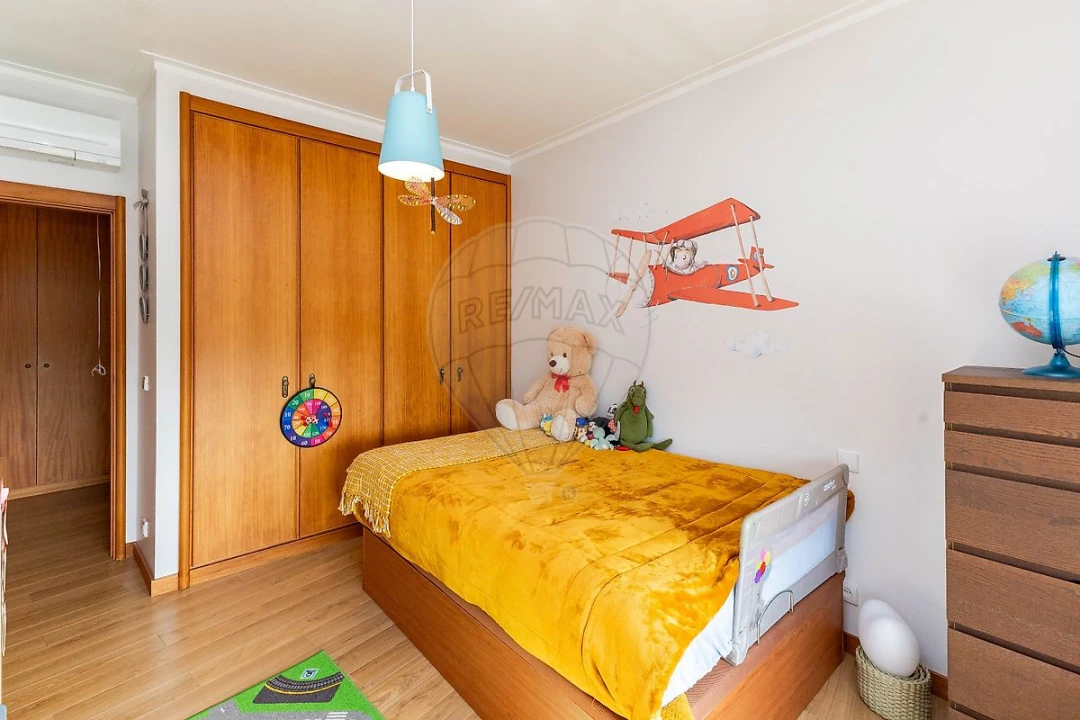 Apartamento T2 para Venda em Grijó e Sermonde Foto 4