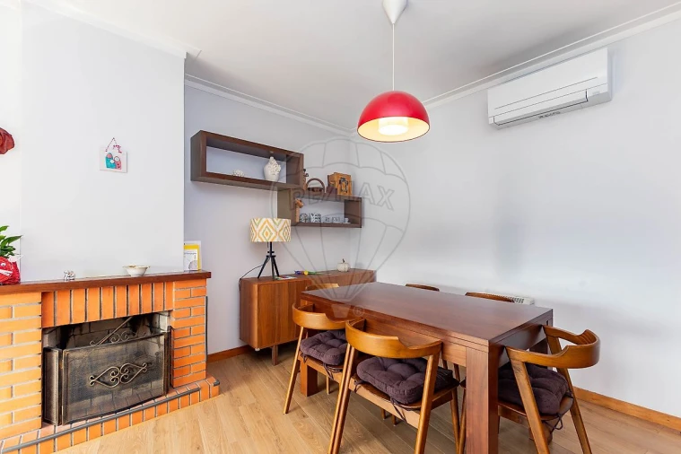 Apartamento T2 para Venda em Grijó e Sermonde Foto 11