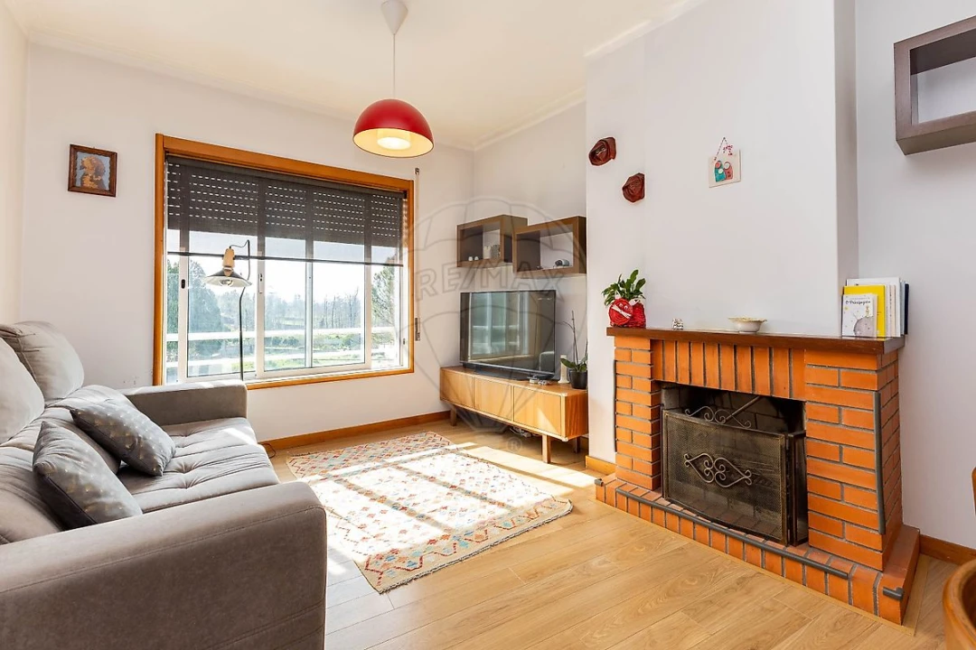 Apartamento T2 para Venda em Grijó e Sermonde Foto 12