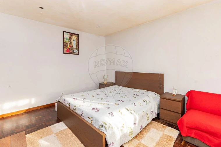 Apartamento T2 para Venda em Grijó e Sermonde Foto 7