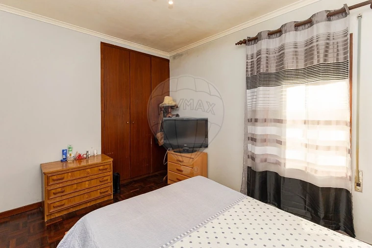 Apartamento T2 para Venda em Grijó e Sermonde Foto 4