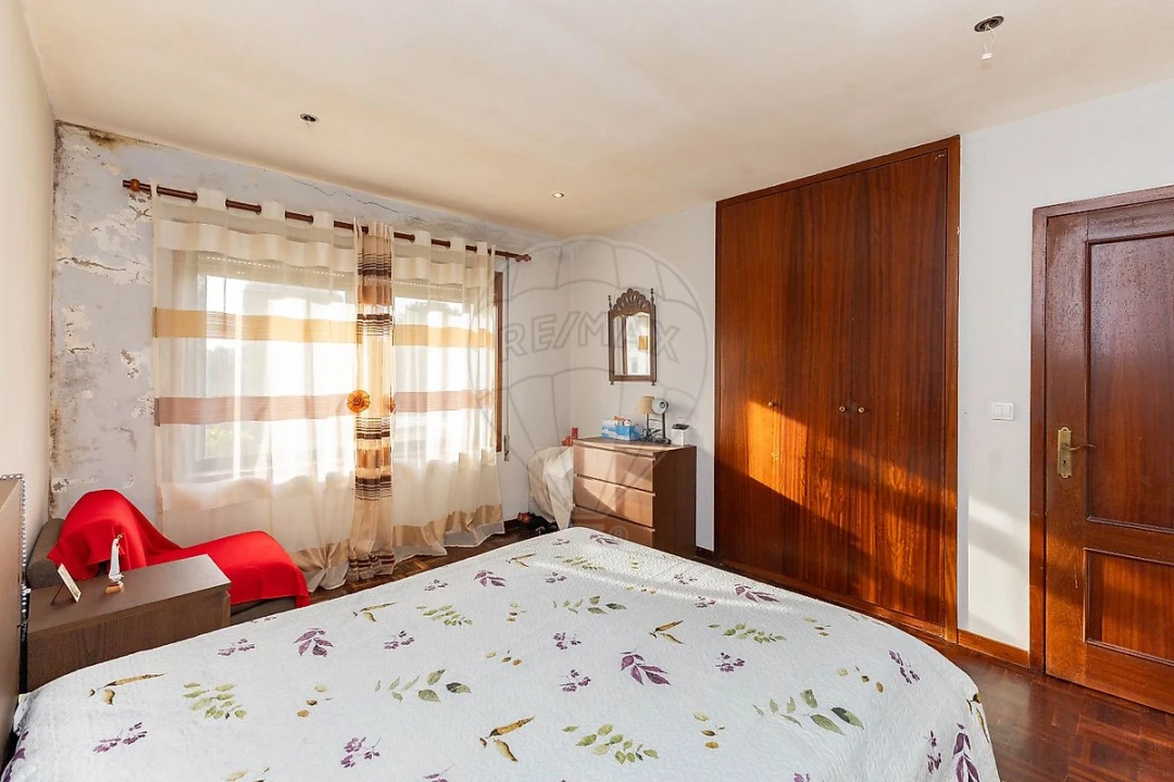 Apartamento T2 para Venda em Grijó e Sermonde Foto 5