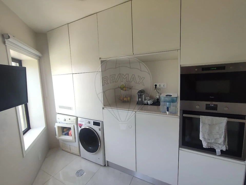 Apartamento T3 para Venda em Serzedo e Perosinho Foto 23