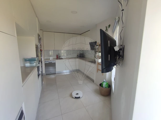 Apartamento T3 para Venda em Serzedo e Perosinho Foto 22