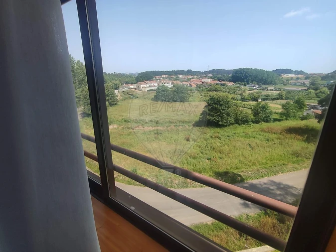 Apartamento T3 para Venda em Serzedo e Perosinho Foto 10